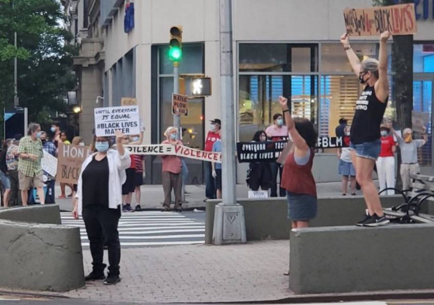 5 moduri de a-ți ajuta copilul să nu devină socialist