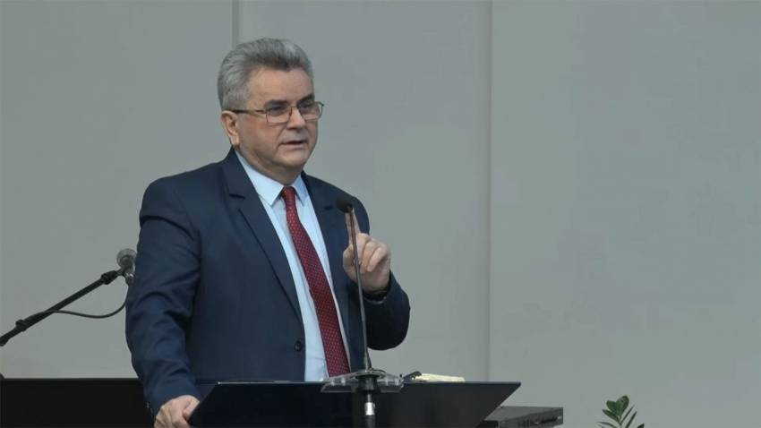 Nelu Filip ◉ CUM NE PURTĂM CU STRĂINUL ARATĂ CÂT DE CREȘTINI SUNTEM