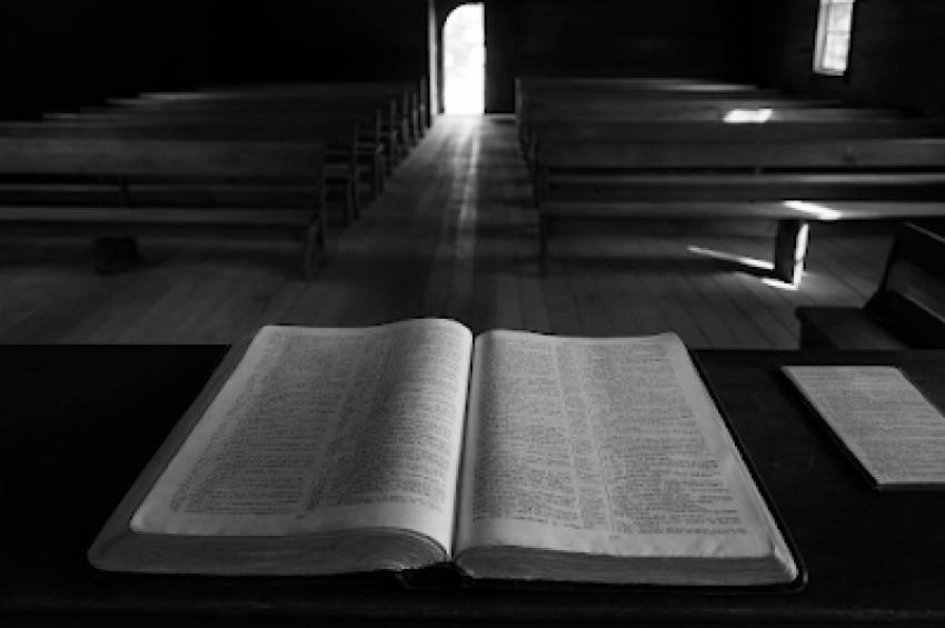 Să nu mergem cu toții la biserică